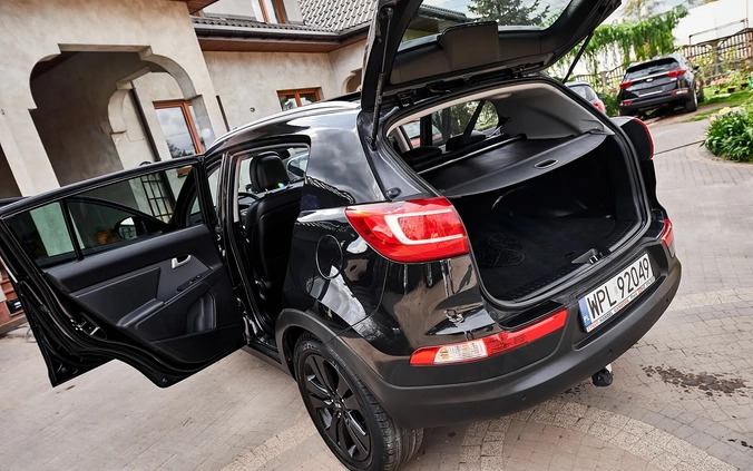 Kia Sportage cena 47900 przebieg: 195000, rok produkcji 2010 z Stryków małe 326